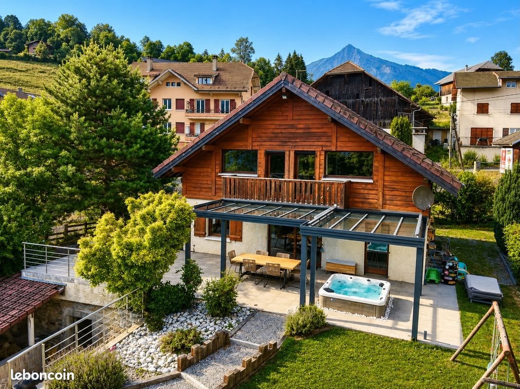Maison à vendre, 150m², Châtillon-sur-Cluses