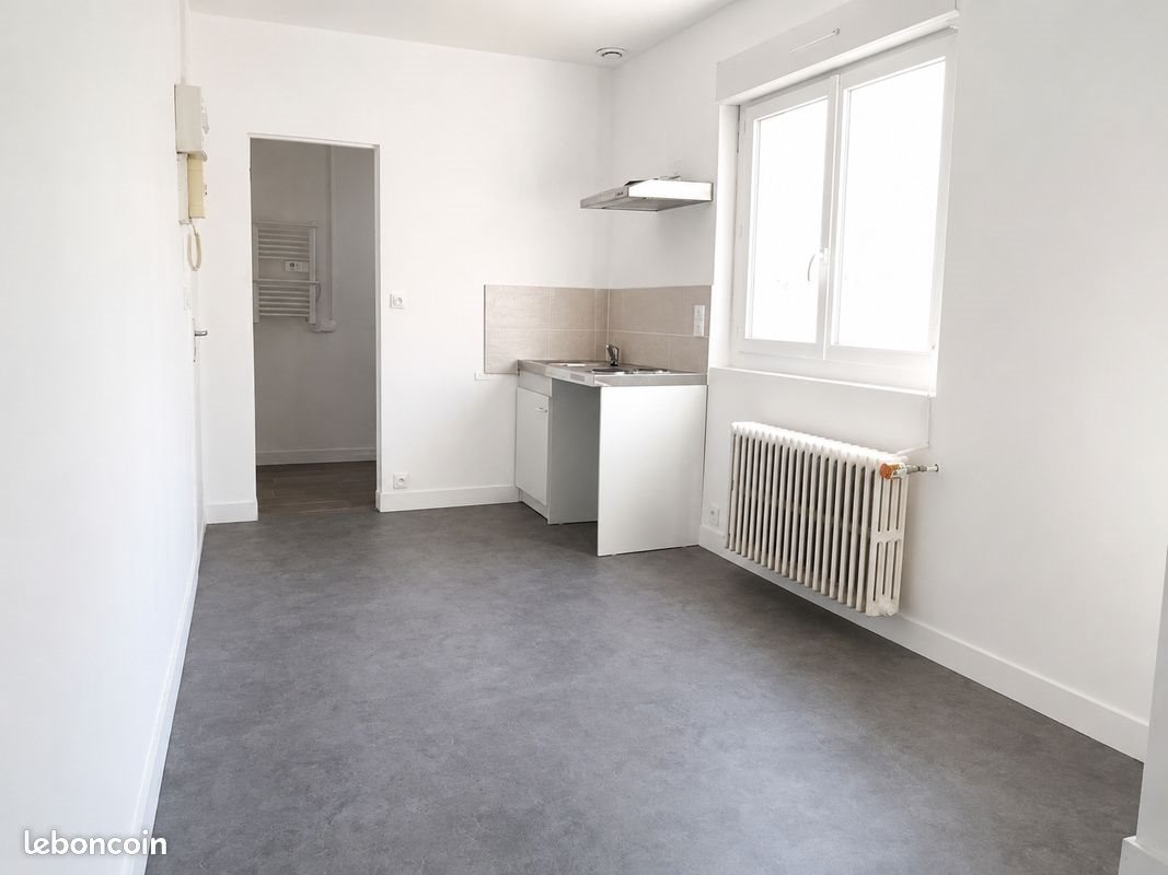 Appartement à louer, 30m², La Roche-Chalais