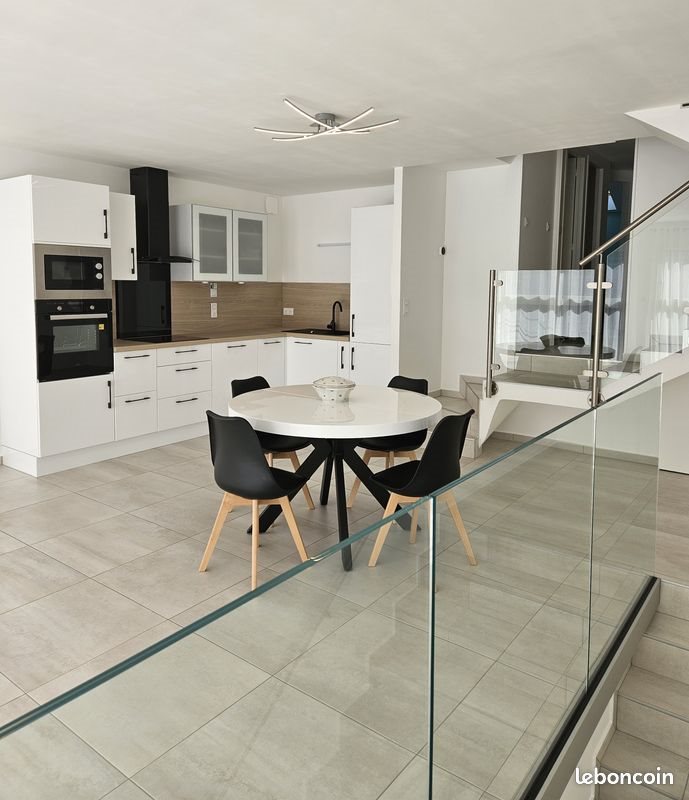 Maison à louer, 115m², Aigrefeuille-sur-Maine