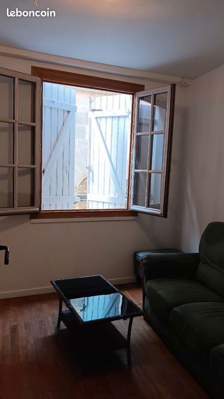 Appartement à louer, 25m², Figeac