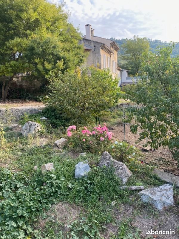 Maison à louer, 80m², Méounes-lès-Montrieux