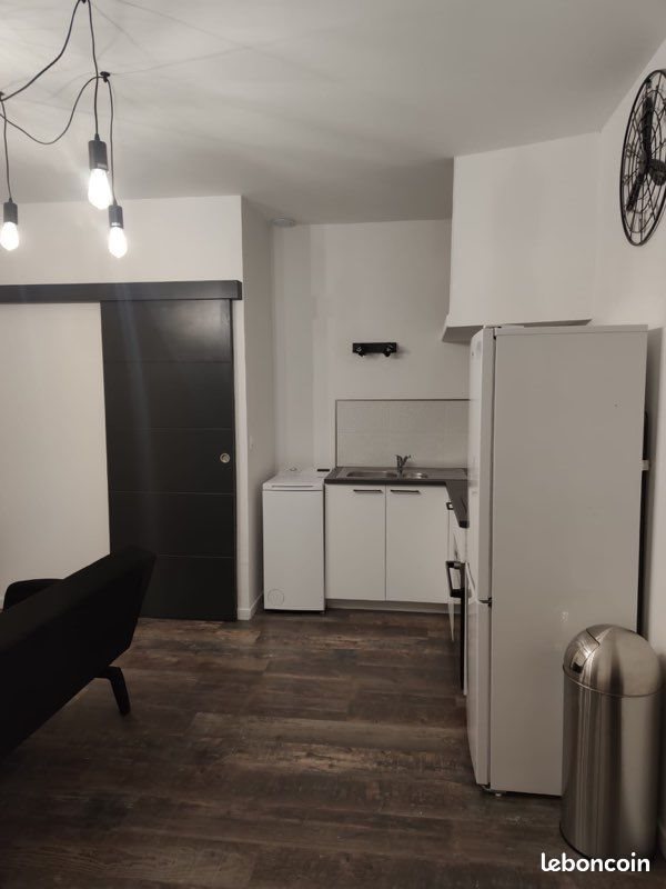 Appartement à louer, 32m², Nîmes