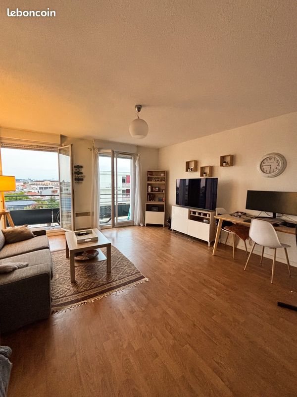 Appartement à louer, 45m², Bordeaux