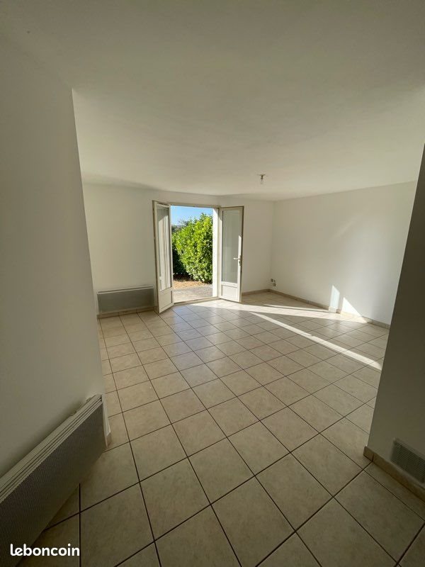 Maison à louer, 75m², Leuc