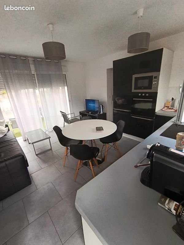 Maison à louer, 55m², Hyères