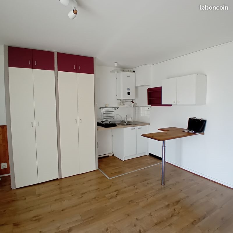 Appartement à louer, 28m², Talence