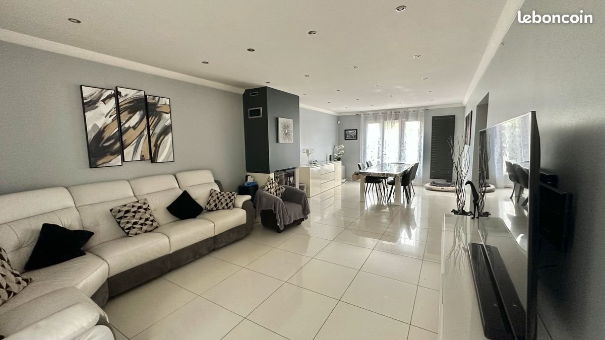 Maison à vendre, 153m², Favières