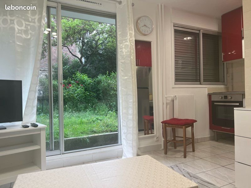 Appartement à louer, 25m², Courbevoie
