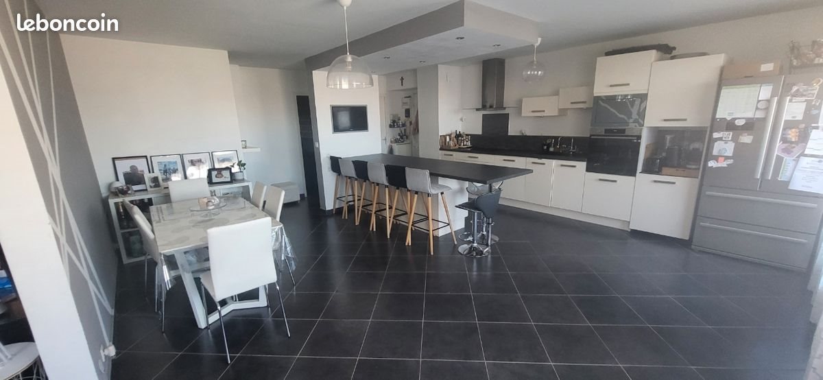 Appartement à vendre, 99m², Vitrolles