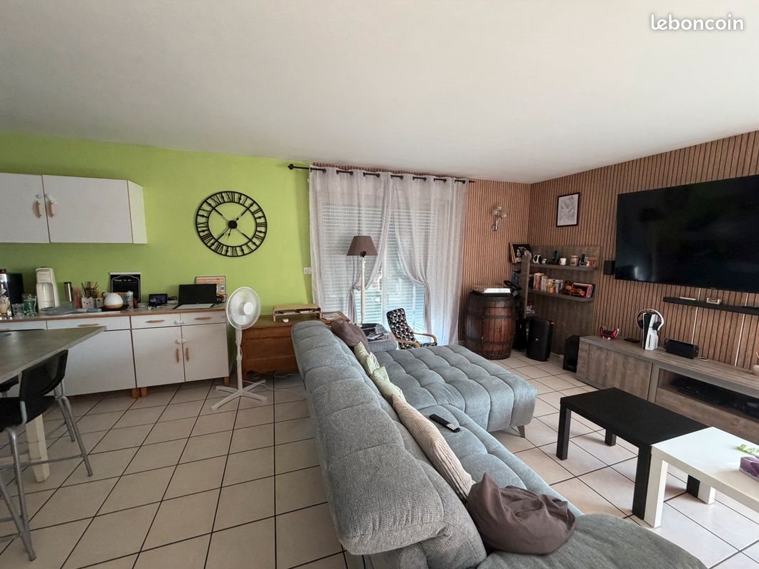 Maison à louer, 114m², Boucé
