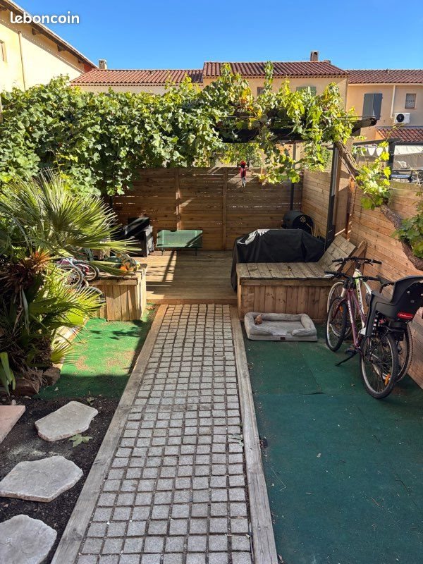 Maison à louer, 102m², Pignans