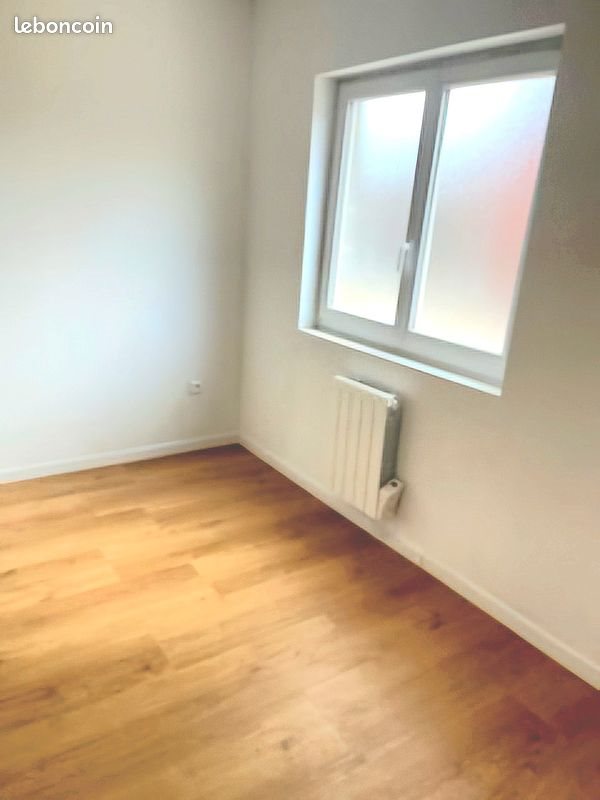 Appartement à louer, 27m², Brebières
