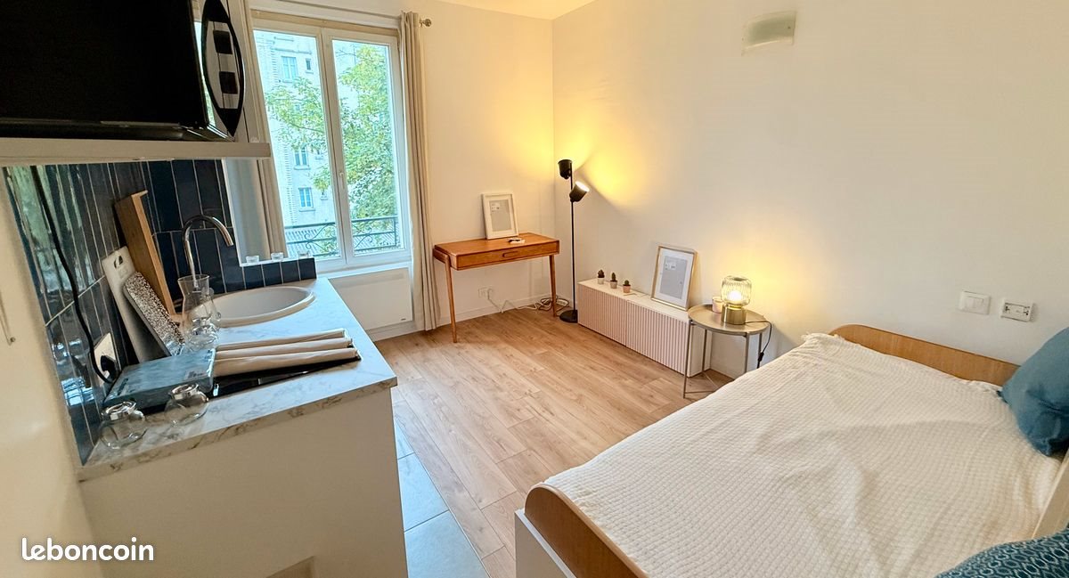 Appartement à louer, 16m², Courbevoie