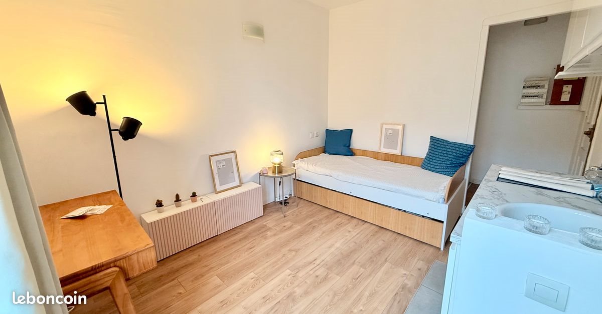 Appartement à louer, 16m², Courbevoie