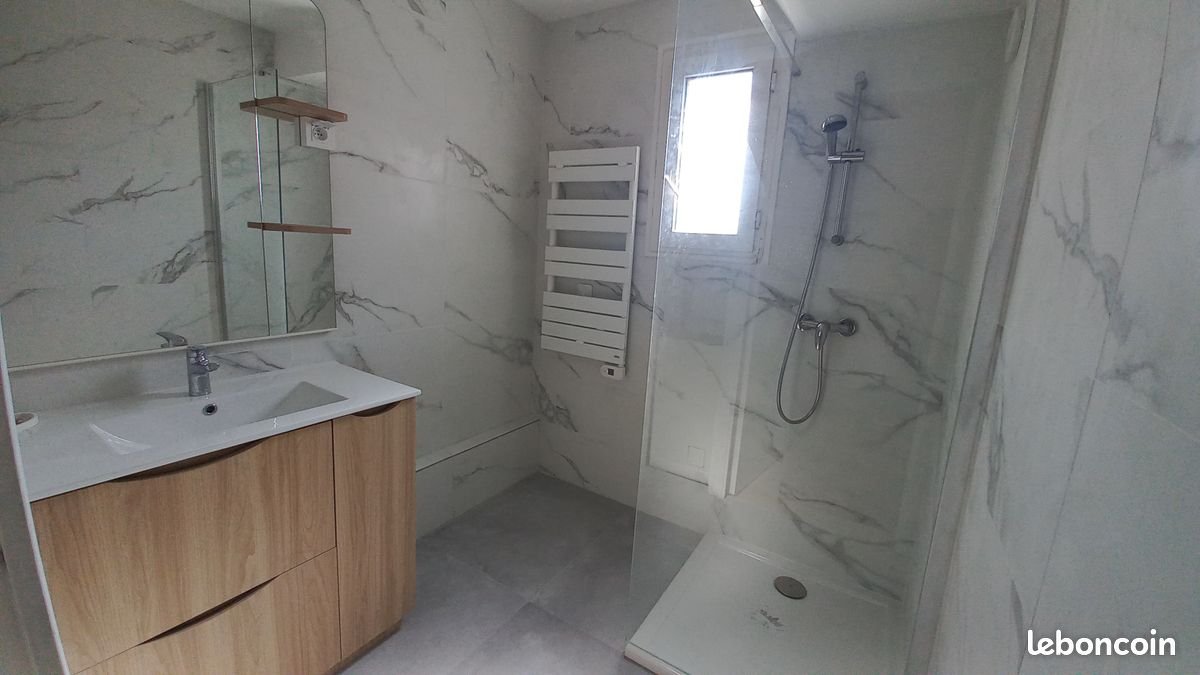 Appartement à louer, 67m², Antibes