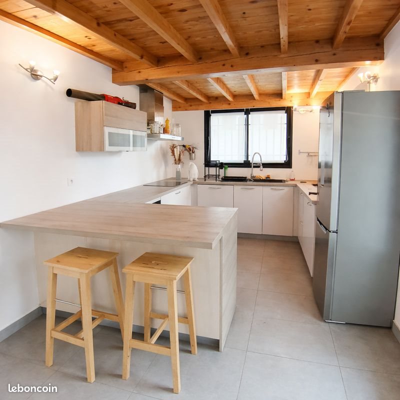 Maison à louer, 95m², Gréasque