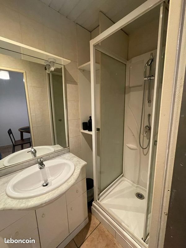 Appartement à louer, 18m², Béziers