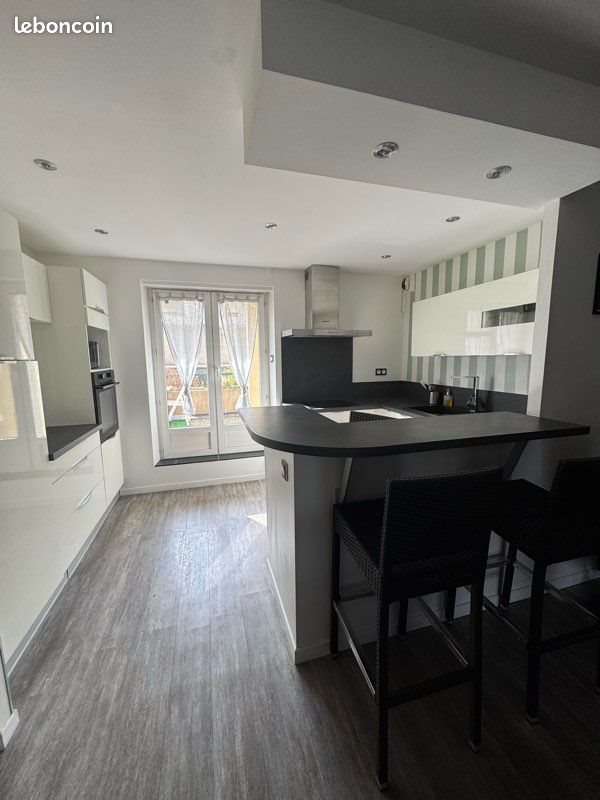 Appartement à louer, 90m², Lannemezan