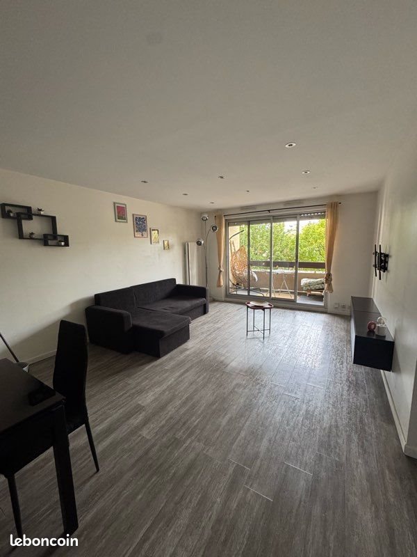 Appartement à louer, 90m², Lannemezan
