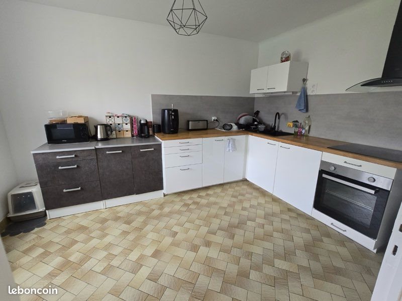Maison à louer, 80m², Bains-sur-Oust