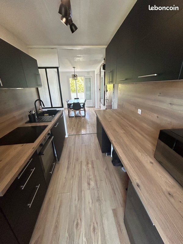 Appartement à louer, 74m², Talence