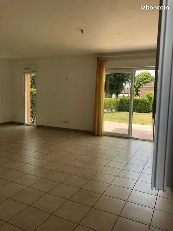 Appartement à louer, 82m², Dury