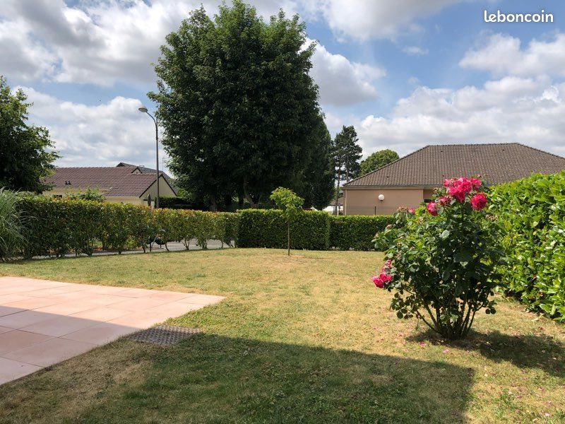 Appartement à louer, 82m², Dury