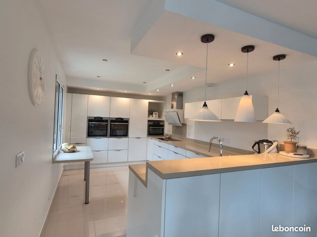 Maison à vendre, 200m², Le Chambon-sur-Lignon