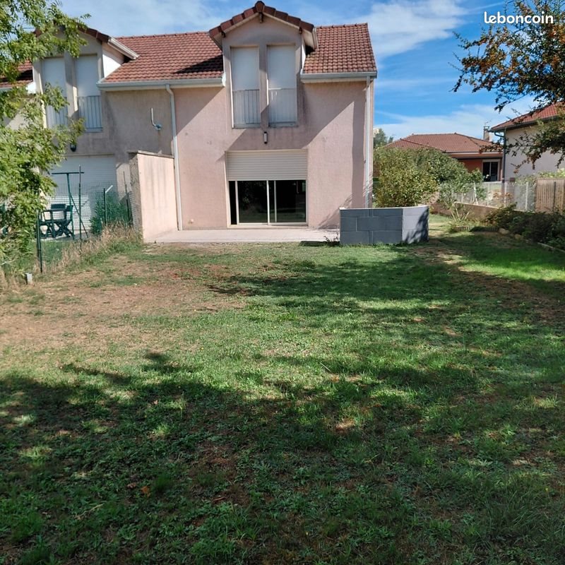 Maison à louer, 85m², Juillan