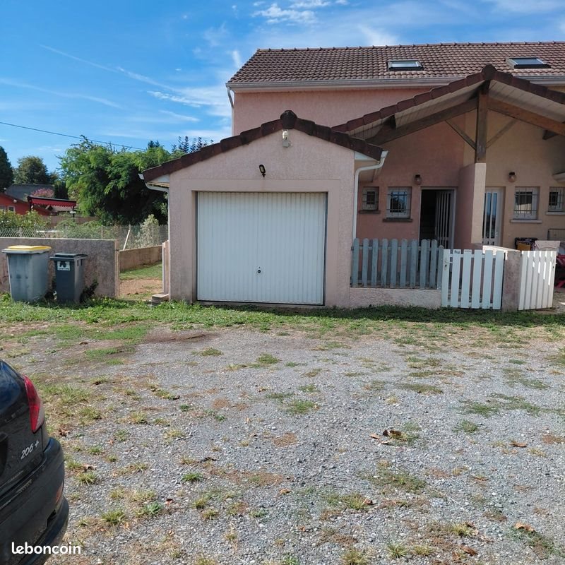 Maison à louer, 85m², Juillan