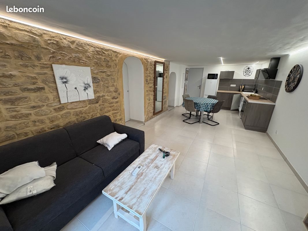 Appartement à louer, 65m², Nîmes