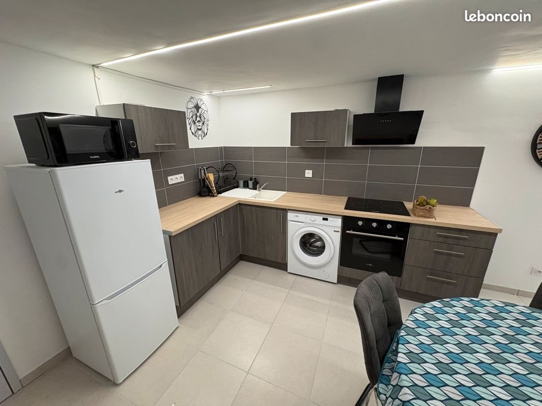 Appartement à louer, 65m², Nîmes