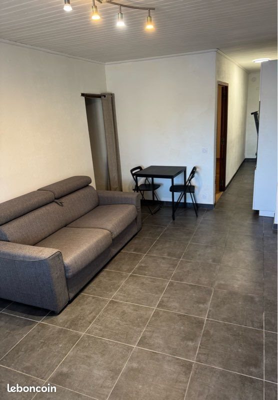 Appartement à louer, 42m², Saint-Cannat