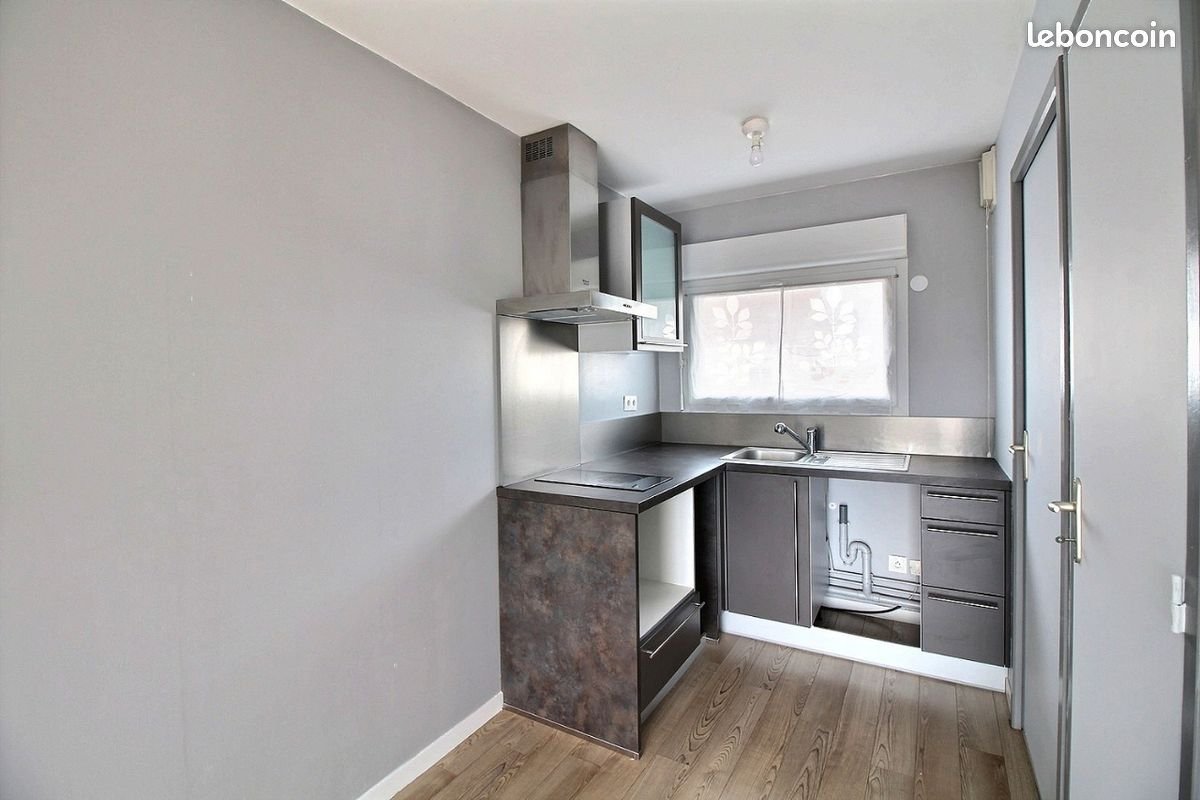 Appartement à louer, 28m², Paray-Vieille-Poste