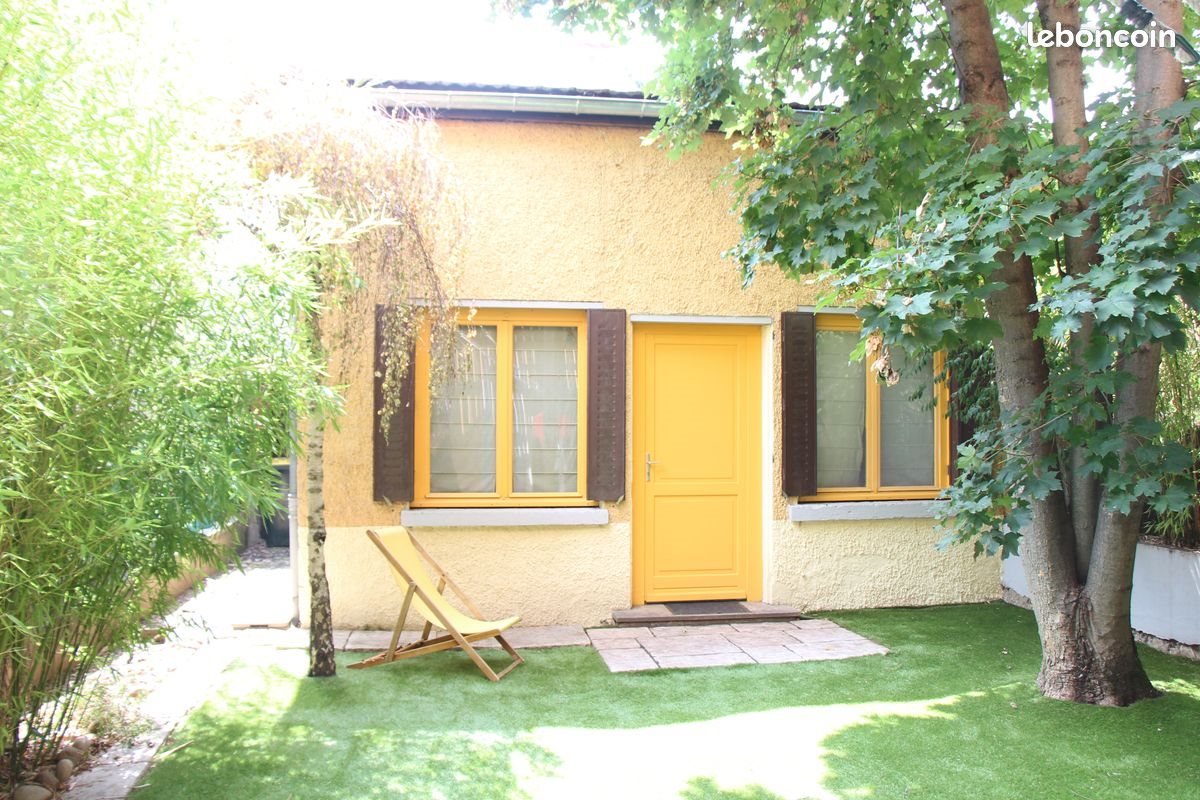 Appartement à louer, 35m², Ecully
