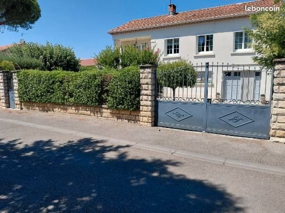 Maison à vendre, 180m², Remoulins