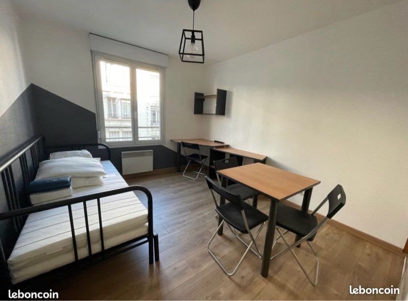 Appartement à louer, 19m², Saint-Etienne