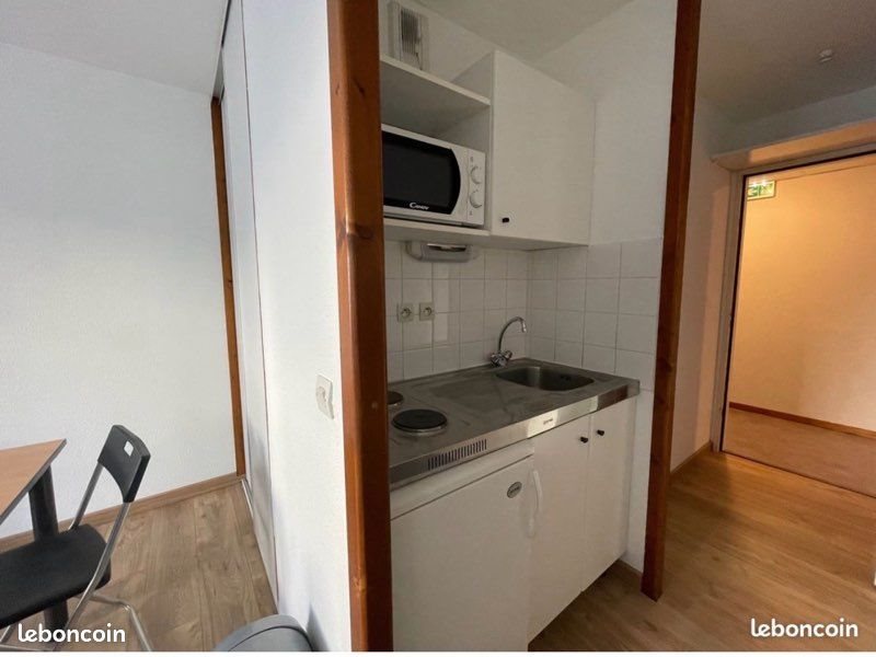 Appartement à louer, 19m², Saint-Etienne