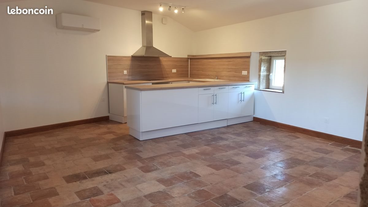 Appartement à louer, 90m², Vers-Pont-du-Gard
