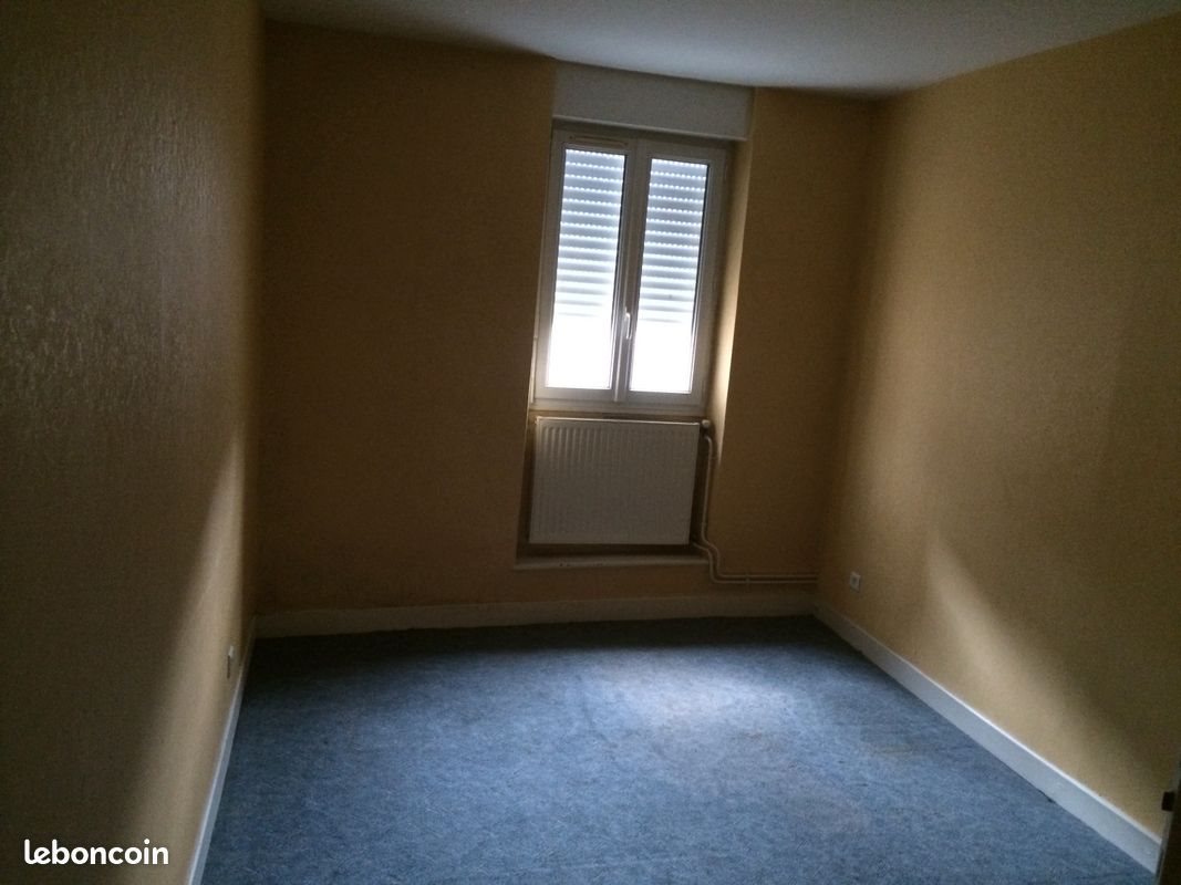 Appartement à louer, 82m², Coudes