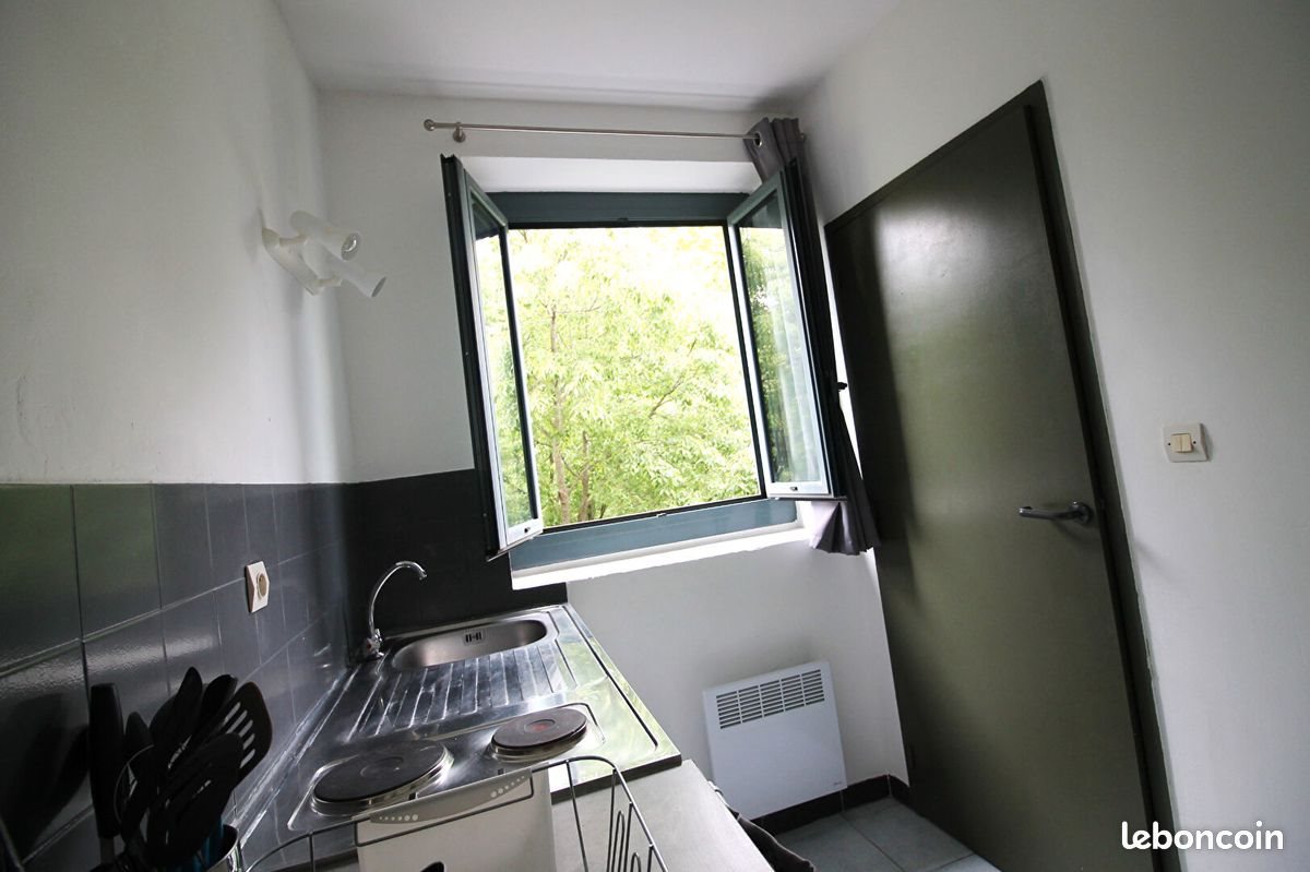 Appartement à louer, 25m², Nîmes