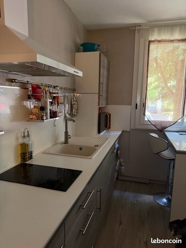 Appartement à louer, 45m², Pau