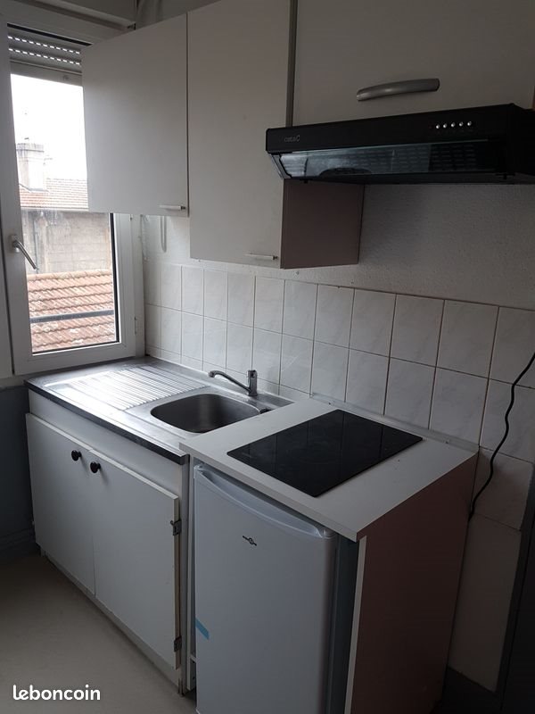 Appartement à louer, 22m², Saint-Etienne