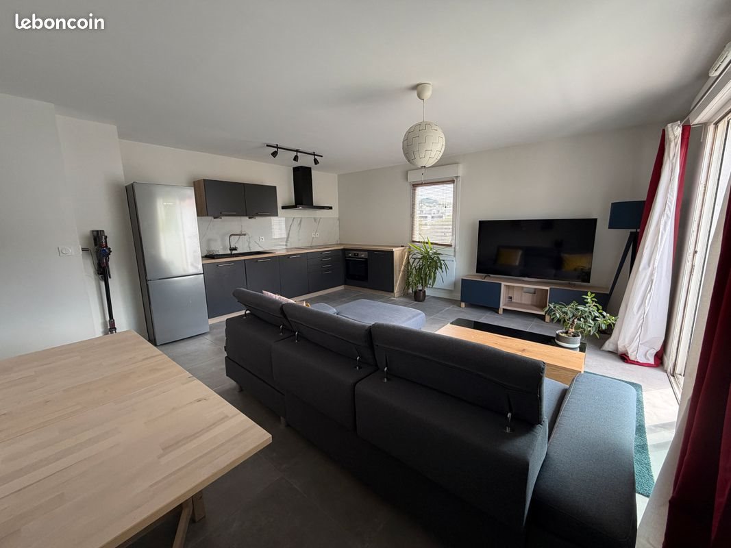 Appartement à louer, 49m², Saint-Priest-en-Jarez
