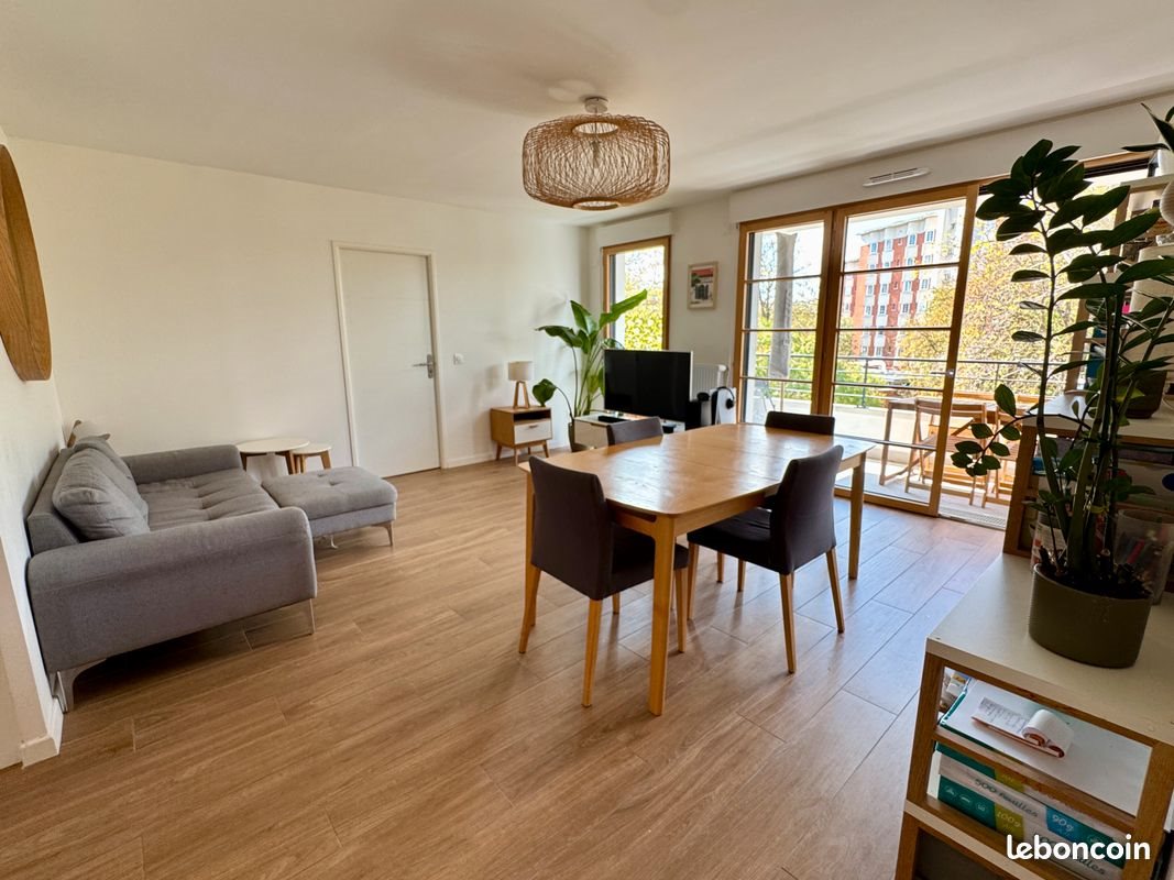 Appartement à louer, 75m², Maisons-Alfort