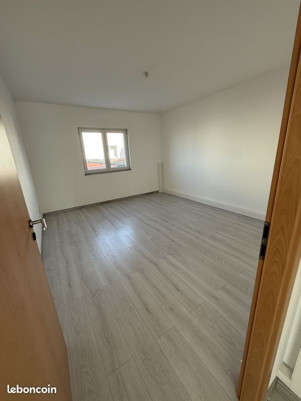 Appartement à louer, 85m², Creutzwald