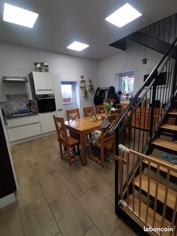 Maison à vendre, 280m², Fleury-la-Montagne