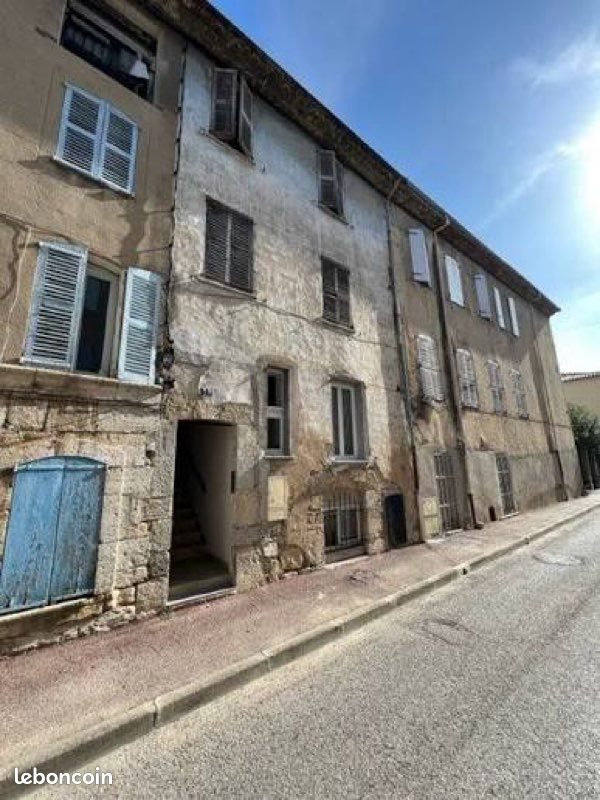 Appartement à louer, 24m², Trans-en-Provence