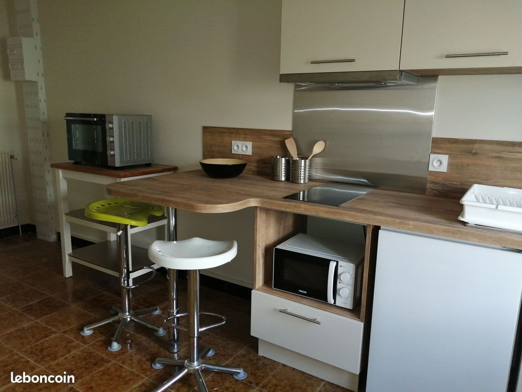 Appartement à louer, 30m², Saint-Germain-du-Puy