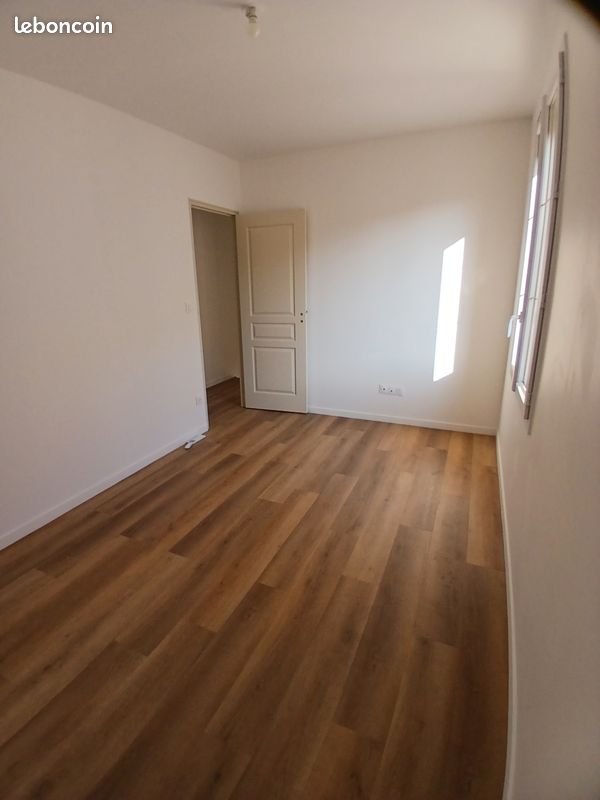 Maison à louer, 100m², Mehun-sur-Yèvre